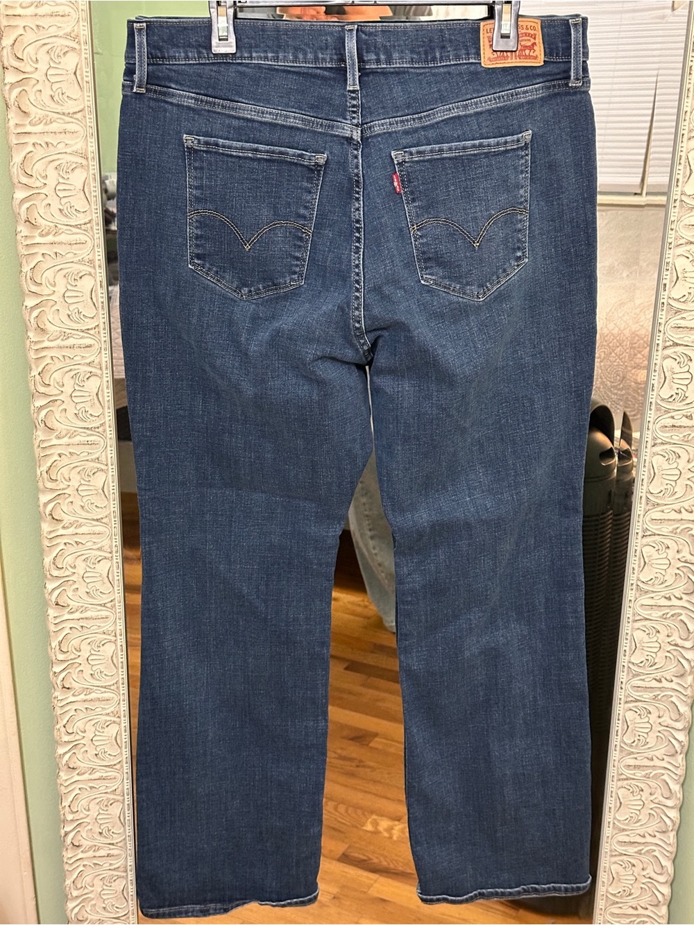 Plus Size Levi’s 725 High Rise Bootcut - Picture 2 of 3